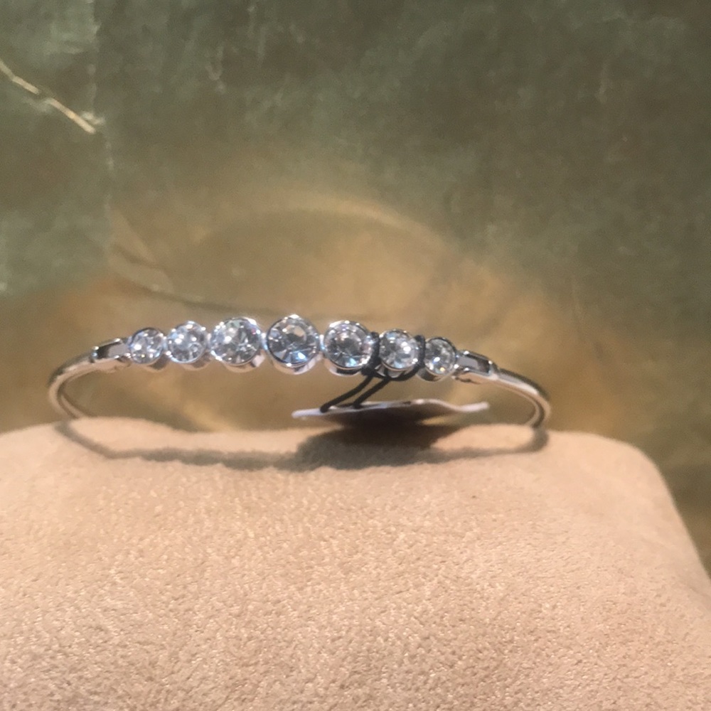 NWT silver bracelet